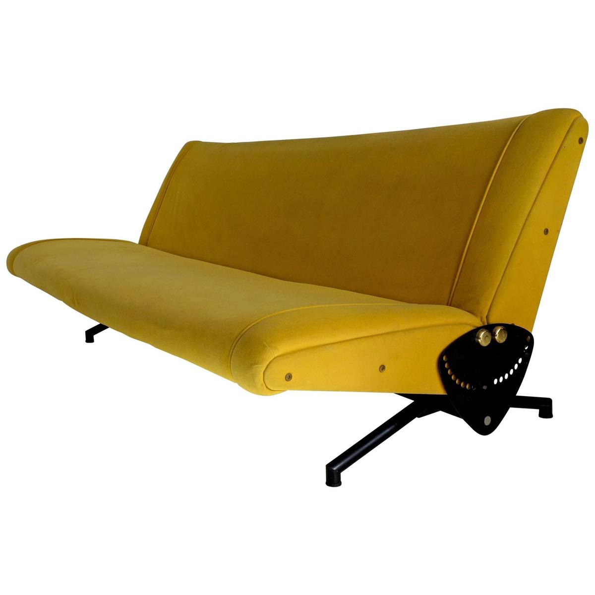 Midcentury Osvaldo Borsani Sofa Model D70 for Tecno